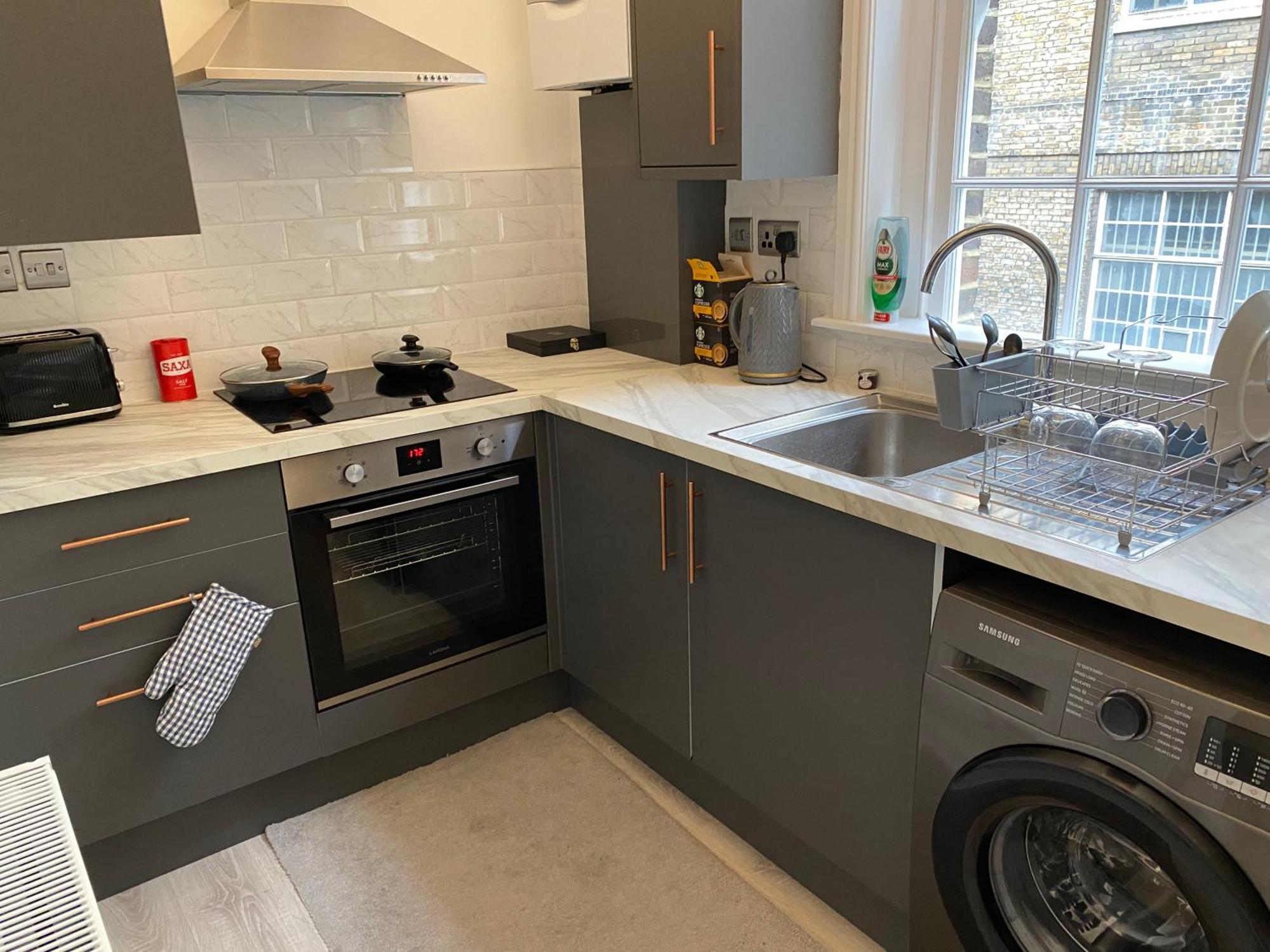 Bright & Modern Newly Refurb 2-Bed 2-Bath Whole Apartment Near Hyde Park & Kensington, Prime Paddington Location Zone 1 伦敦 外观 照片